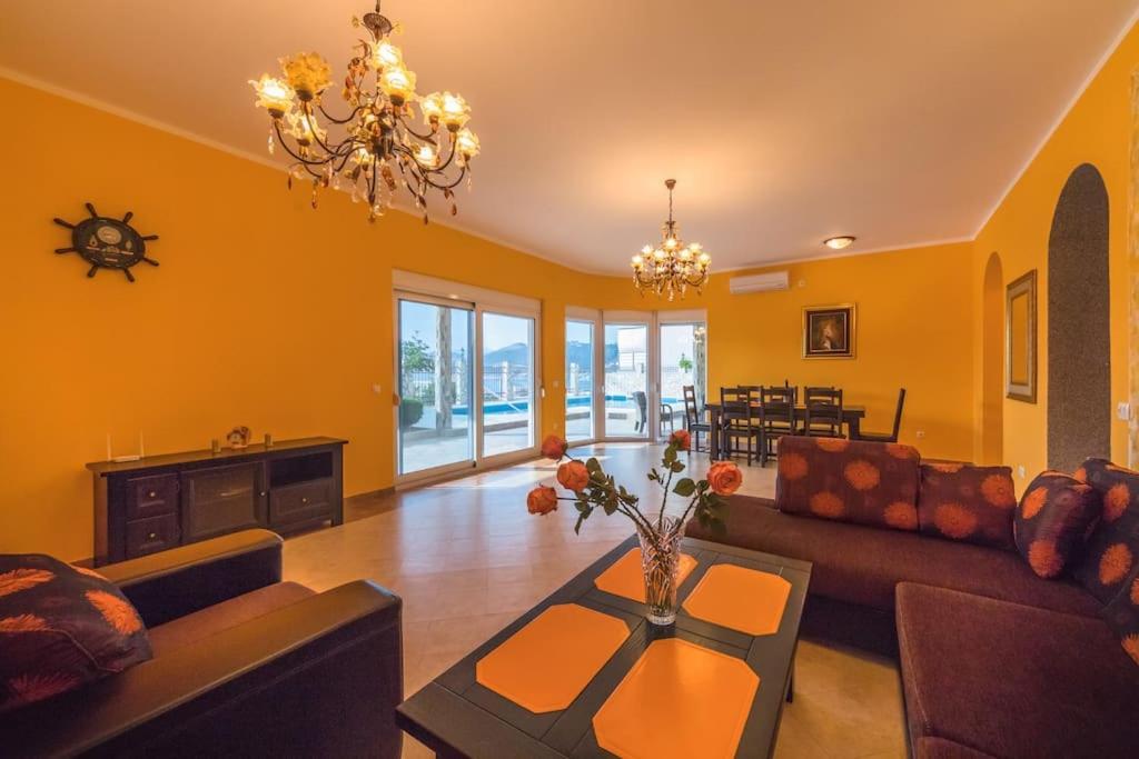 Villa Marina Dobra Voda Buitenkant foto