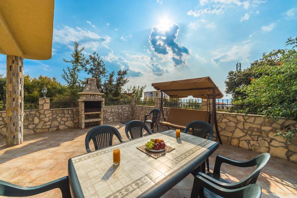 Villa Marina Dobra Voda Buitenkant foto